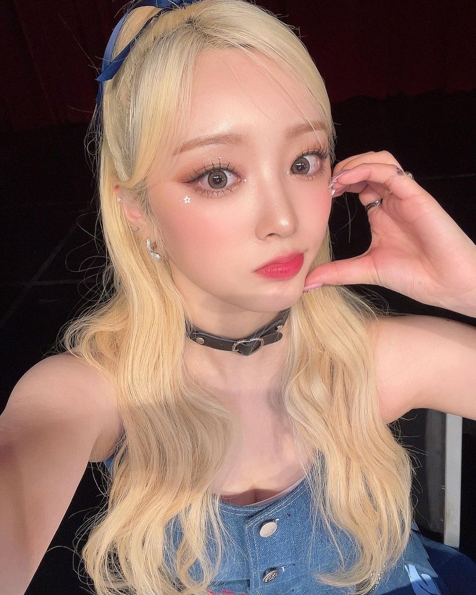 Lightsumstagram's tweet photo. (2)

#LIGHTSUM #라잇썸 #HINA #히나 @CUBE_LIGHTSUM https://t.co/Ny4gAPeO9v
