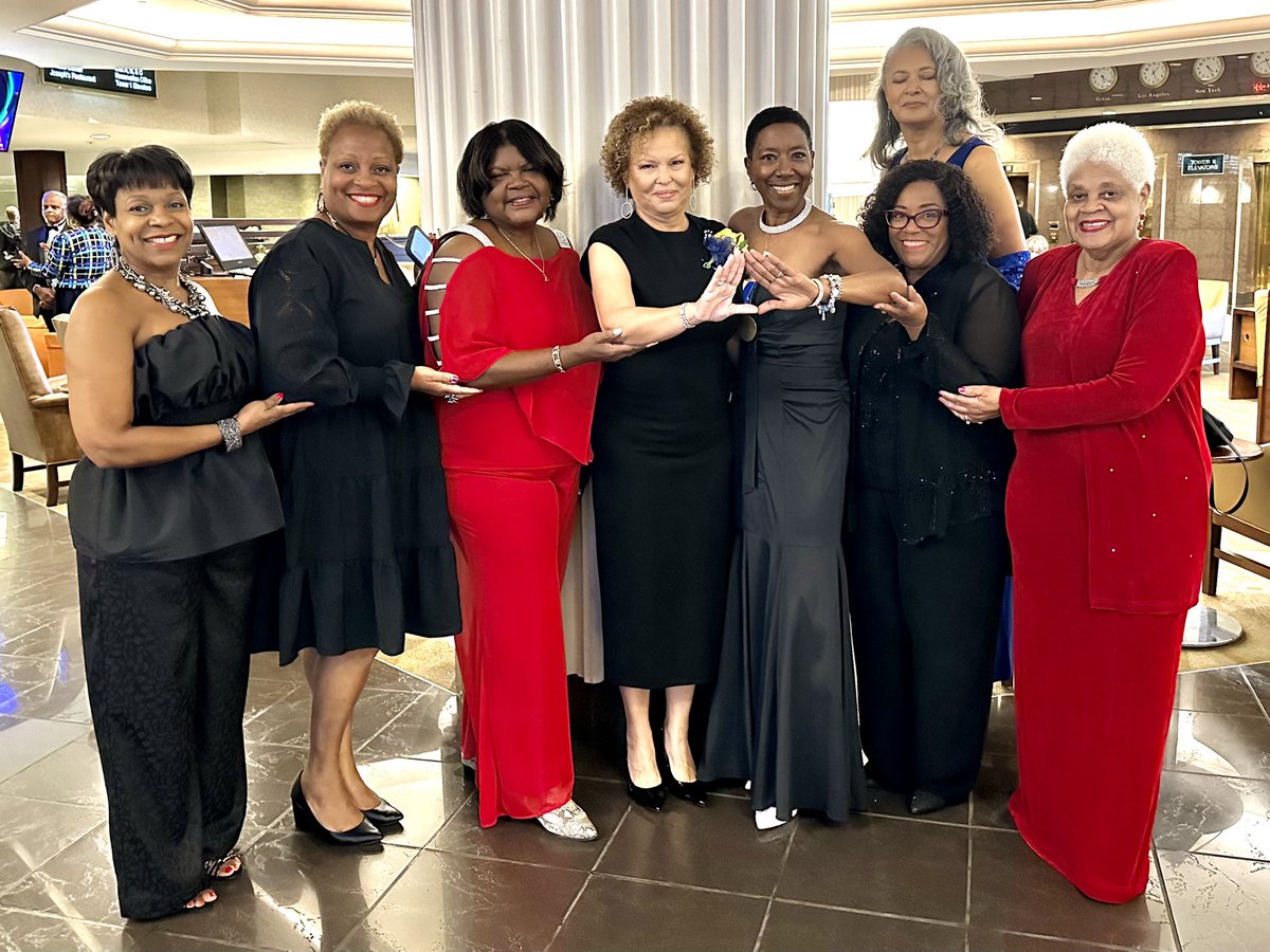 GAC Pres/VPs, Arts & Letters tri-chair & committee members celebrate the induction of DST honorary member and Dudley High graduate Debra Lee into the J. B. Dudley Educational and Sports Hall of Fame/Hall of Distinction. #DSTGAC #HonoraryMember #HallOfFame #ArtsAndLetters
