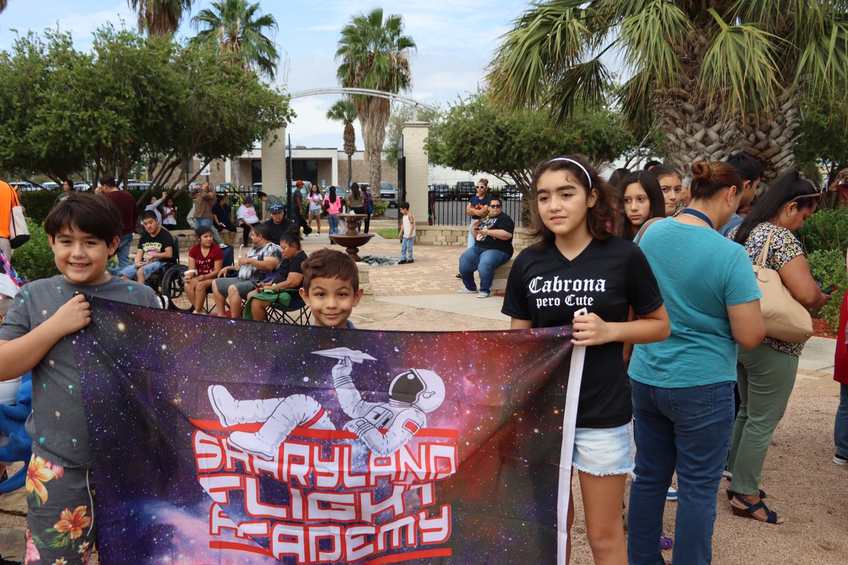 SHSDrone's tweet photo. We had a great time at our Solar Eclipse viewing Party!

More photos coming tomorrow! https://t.co/4ne1cUdTPn