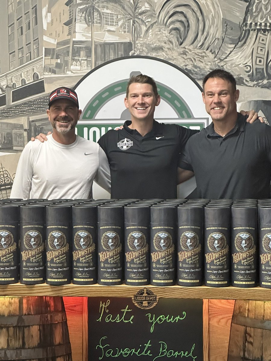 Mike Alstott tweet media