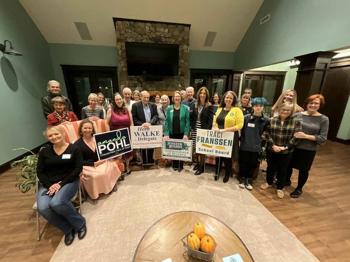 pohlforvirginia's tweet photo. Truly a great evening with Chesterfield voters and candidates. Thank you @EFillerCorn for joining us and firing up the folks in the room! Honored to know these amazing people 💕 #TeamPohl https://t.co/6kxF4b1MFV