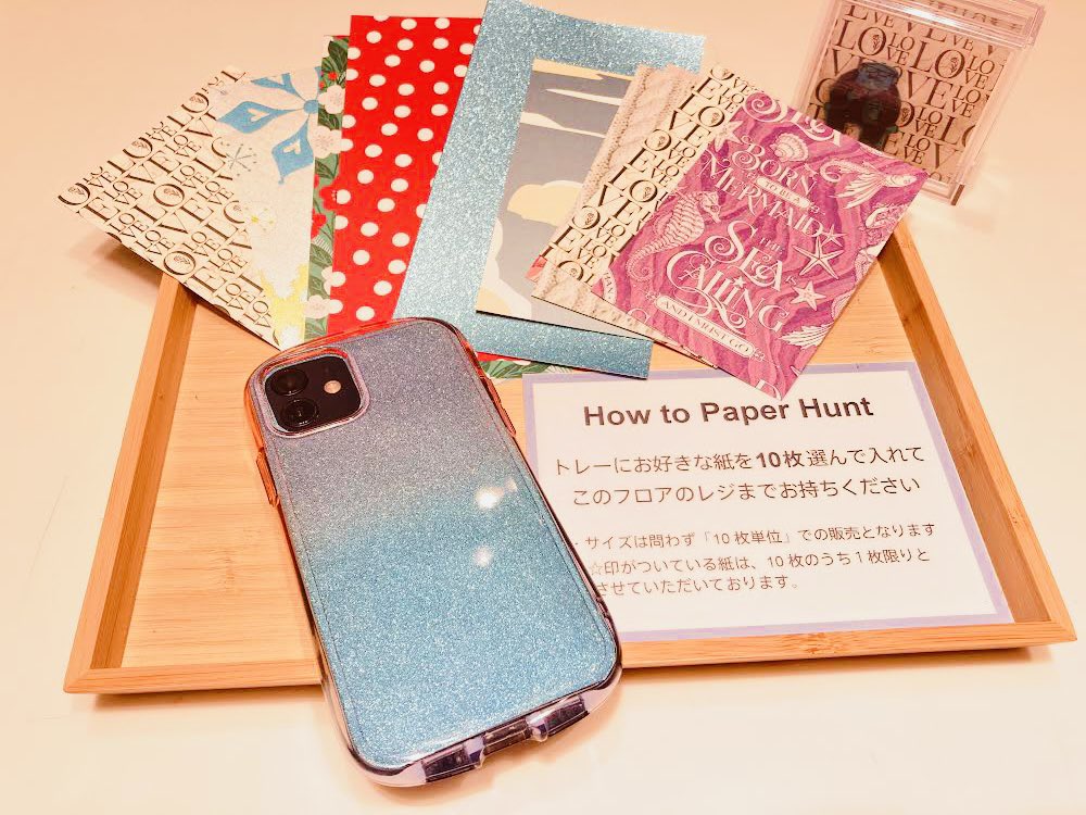 Ginza_Itoya's tweet photo. #PaperHunter 便り💌
☔️雨の中ご来店ありがとうございます!
本日少しですがバイブルサイズの
1回1枚コーナーに #スカイバーテックス
をご用意いたしました🫡
今年初のラメペーパー✨と一緒にご覧くださいませ。
〜23日まで
G.Itoya8階
#紙沼 https://t.co/P6T6ubVQ6E