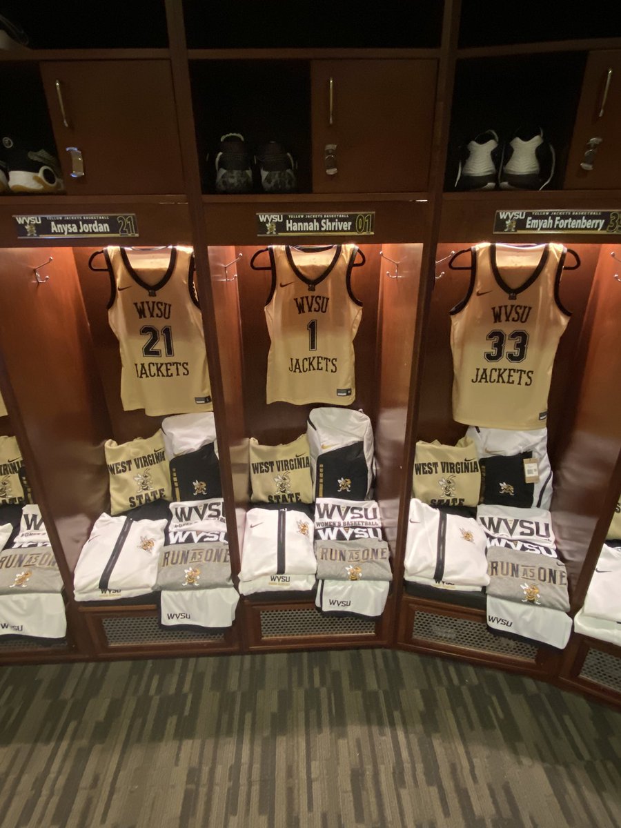 WVSU W.BASKETBALL (@wvsuladyjackets) on Twitter photo πππͺ
#RunAsOne #MakeThemBelieve 
#WVSU 
#GoState πππͺ
#RunAsOne #MakeThemBelieve 
#WVSU 
#GoState