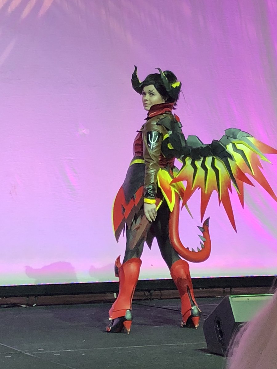 VongolaPrima's tweet photo. #OVERWATCH DR JUNKENSTEIN'S REVENGE UNLIMITED! Happening NOW 🦇 My fave event is finally here!! https://t.co/4YTIgHoASQ 🦇 #DevilMercy #Cosplay throw back to when I got disqualified during the content for my cosplay breaking on stage! What is your favourite #Halloween Skin? https://t.co/G9gzKryfhQ