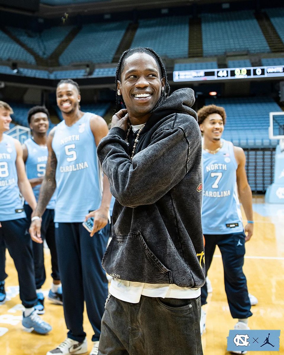 SoleRetriever's tweet image. Travis Scott stopped by Chapel Hill. 💙