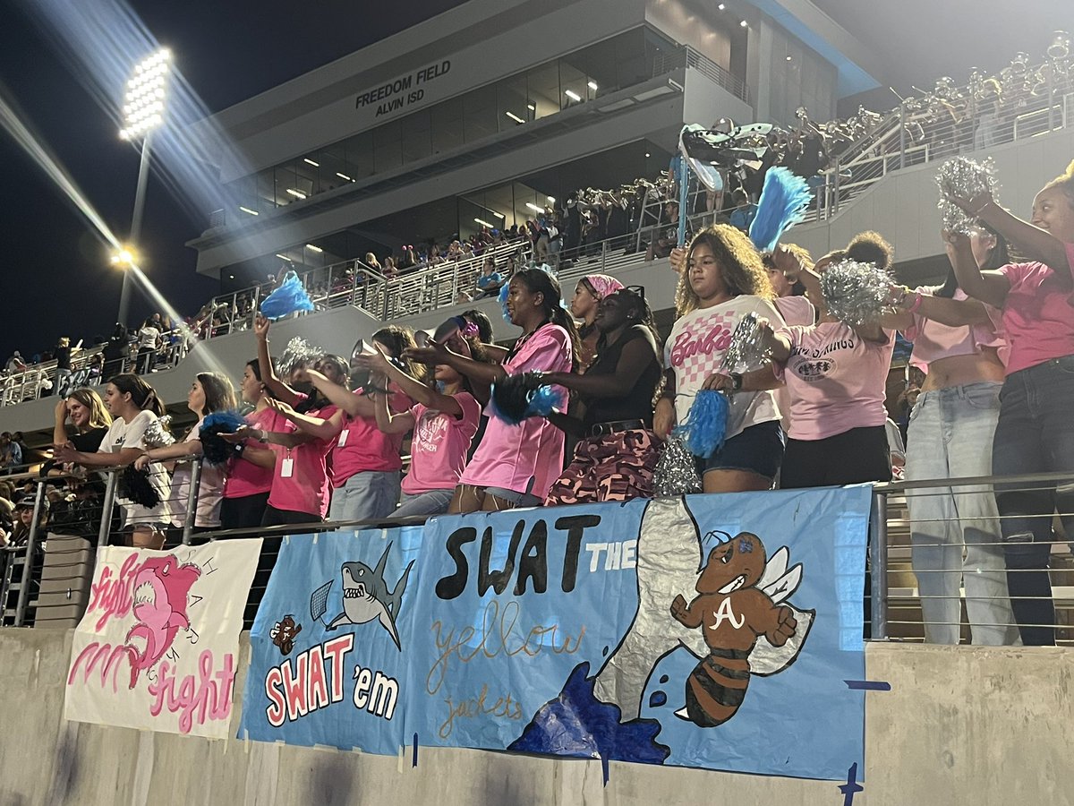 SharksSection's tweet image. Yesterday’s PINK OUT Pep Rally and Football Game was a success! 💕🏈

We are wishing everyone a safe and restful Fall Break! 🍁Don’t forget, Red Ribbon Week is October 23-31 ‼️
