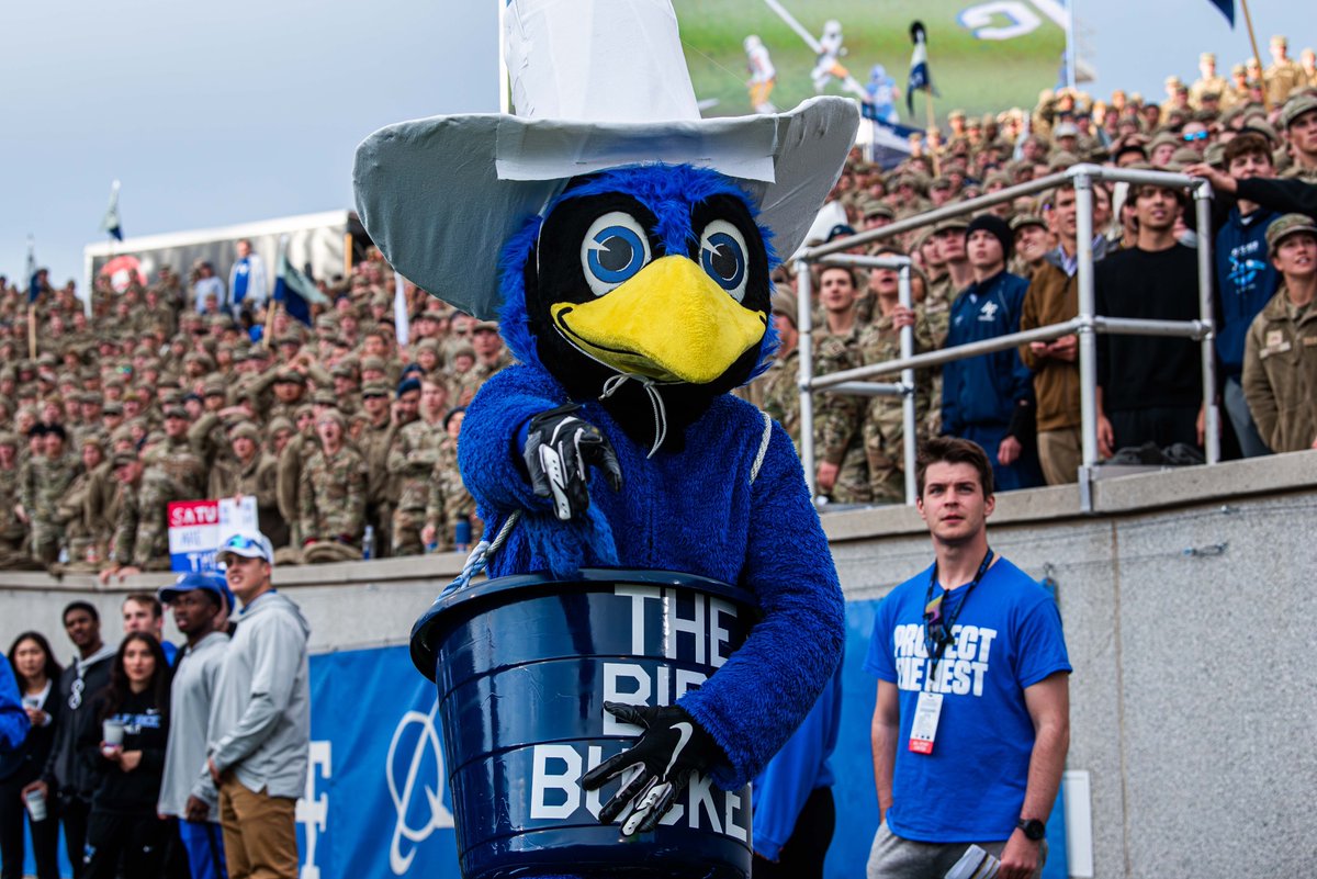 af_academy's tweet photo. The most fun you'll have at any football game.

#gofalcons #football https://t.co/rNR6UFw0kB