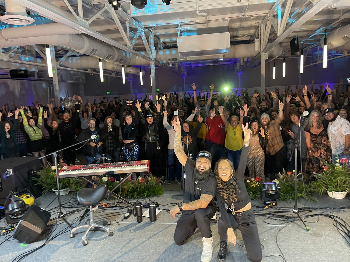 First night TRENCHES TOUR w @nahkobear in Denver was just so powerful, beautiful, inspiring, uplifting & NECESSARY 🖤 Apprecilove the energy shared in the space by crowd, crew and my bro @nahkobear SLC UT you’re next!!! tix nakho.com/tour 📸@hellabaae ⚡️