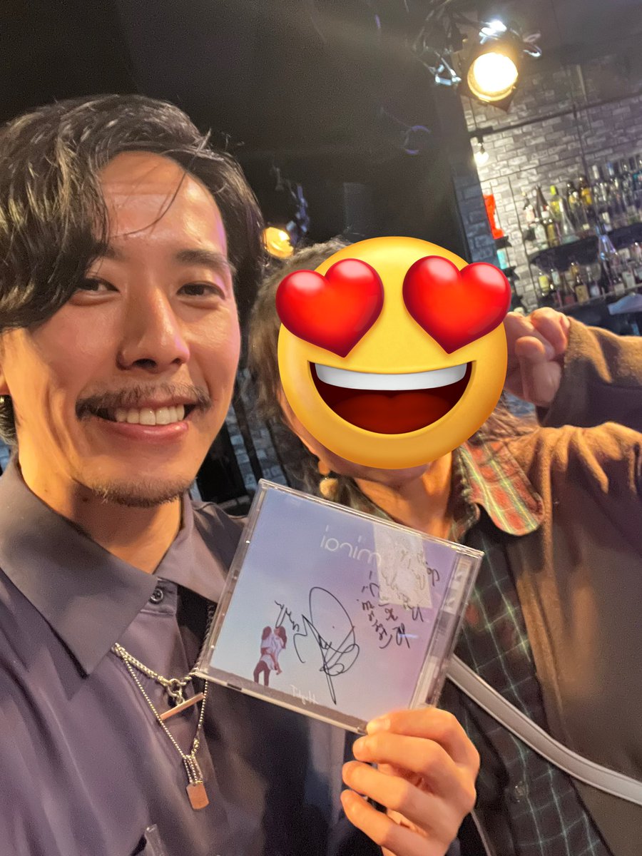 hirko_loop's tweet image. 遠征している間にやりたい事沢山あるのに〜SNS見てるとあっという間に時間が経ってしまう💦それだけ歌を聴く事って楽しい👍
昨日はインスタで見つけたハイトさんの生歌を仙台に遠征して聴いて来て幸せでした💖＃synphony大阪遠征
＃オフ会
＃Ｈight＃@ hight_rax