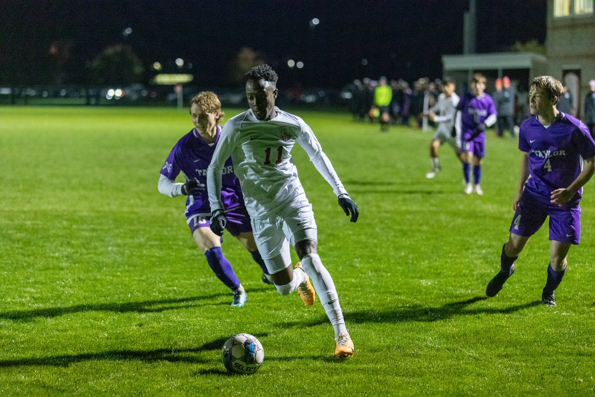 IWUWildcats's tweet photo. ๐ด>๐ฃ
Closed out Homecoming Saturday with a rivalry win over Taylor for @IWUsoccer! โฝ๏ธ
#BothAnd #uncomMEN #BeatTaylor https://t.co/KF0KujesyR
