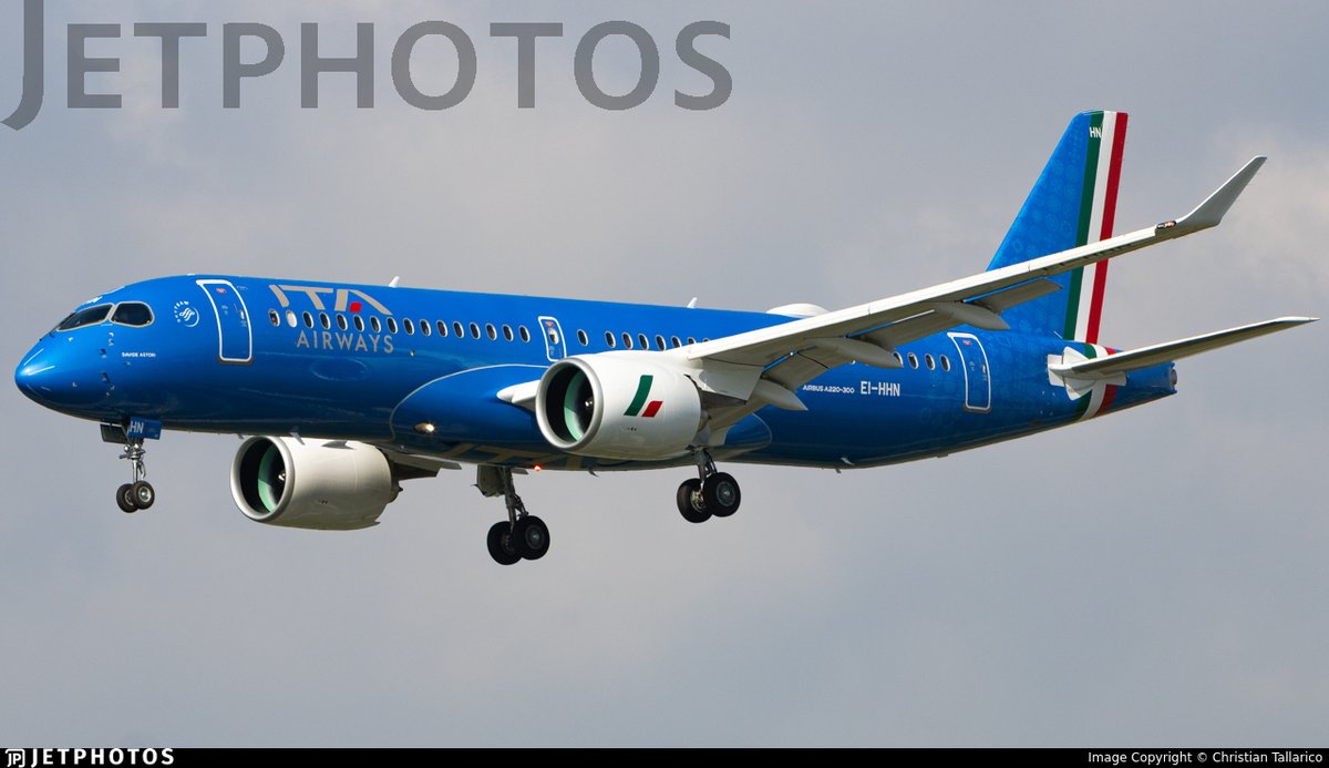 JetPhotos tweet media