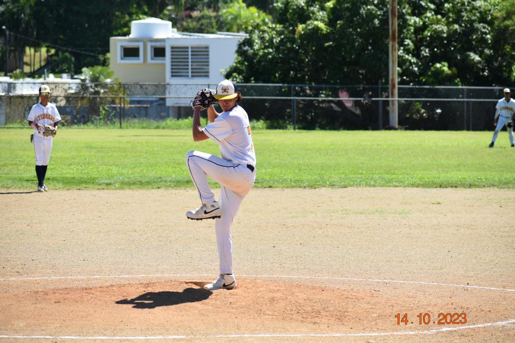 JedielCollazo's tweet photo. Today I had the opportunity to pitch 1 inning. 4 batters faced (1 strikeout, 1 BB & 2 groundouts) #Class2025 #JRODZ https://t.co/nOPZXMuu5l