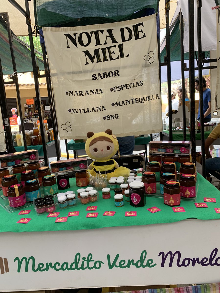 Jeglemqz's tweet photo. Este domingo Notita de Miel los espera en Bazar Filomena de la Casona Spencer en el centro y en Mercadito verde Chapultepec en #Cuernavaca a q conozcan #NotaDeMiel 🍯🐝 miel con un toque de sabor y a sus amigos artesanos y productores de #Morelos apoyemos el #ConsumeLocal https://t.co/8HoUmk18oR