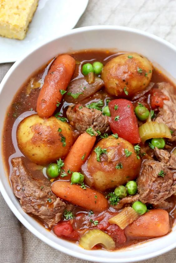 summer_food's tweet photo. Slow Cooker Beef Stew! https://t.co/AxtzIWJqlH