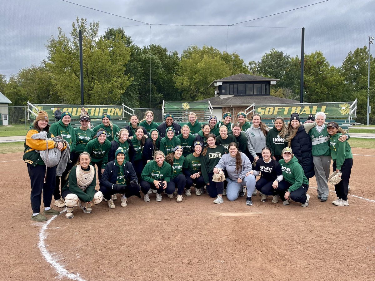 SPECIAL day welcoming our Alums back to campus. THANK YOU for coming, for supporting us, and for building the foundation of our program. We appreciate you!! #LionPride