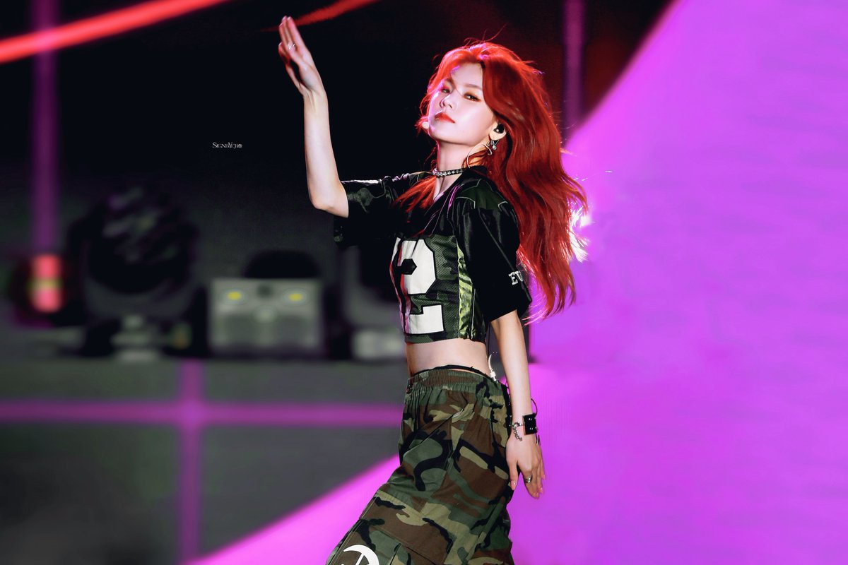 SignbYeji277's tweet photo. 𝟐𝟑𝟏𝟎𝟏𝟏

천재아이돌..❤️

#예지 #옞덩봤덩 #ITZY #YEJI https://t.co/X5U8dqHv1B