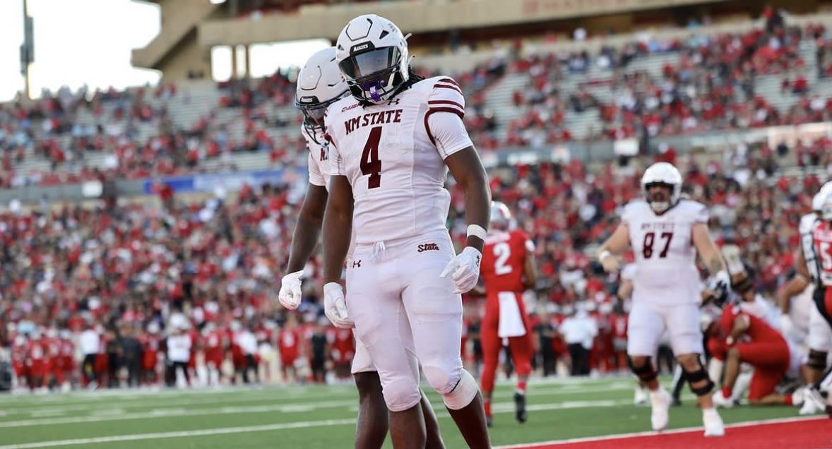 youngpbp's tweet photo. No @NMStateFootball today after a win on a Wednesday for the second straight week.
Friendly reminder, the Aggies are 𝟏𝟎-𝟒 in their last 14 games dating back to ‘22.
Trending 🆙 big time. ⬆️ #AggieUp https://t.co/d3vbJi4FcS