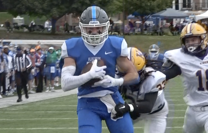 Channel1450com's tweet photo. Illinois College Cruises To Homecoming Win Over Knox
 https://t.co/KOgQnqDNqY https://t.co/1brlmwACBZ