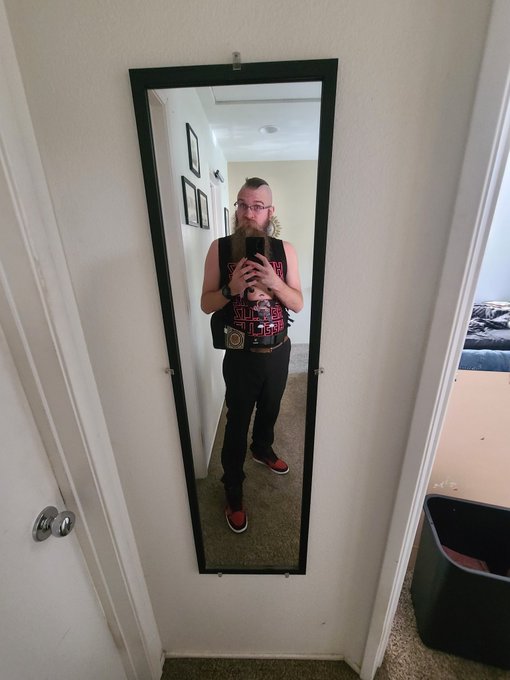 The fit for watching some local wrestling https://t.co/efQqXHFe1t<a href="/tag/smile"class="tags"><span>#smile</span></a><a href="/tag/suffering"class="tags"><span>#suffering</span></a>