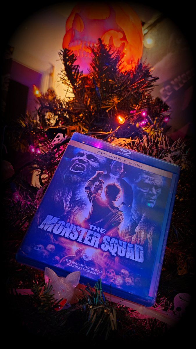 Now Watching: The Monster Squad (1987)

I remember seeing this in the theater. I was 12, so the perfect age for this light, family-friendly, horror-comedy.

(...and I need this after 'Talk to Me')
#NowWatching #TheMonsterSquad

200/365 #Horror365Challenge