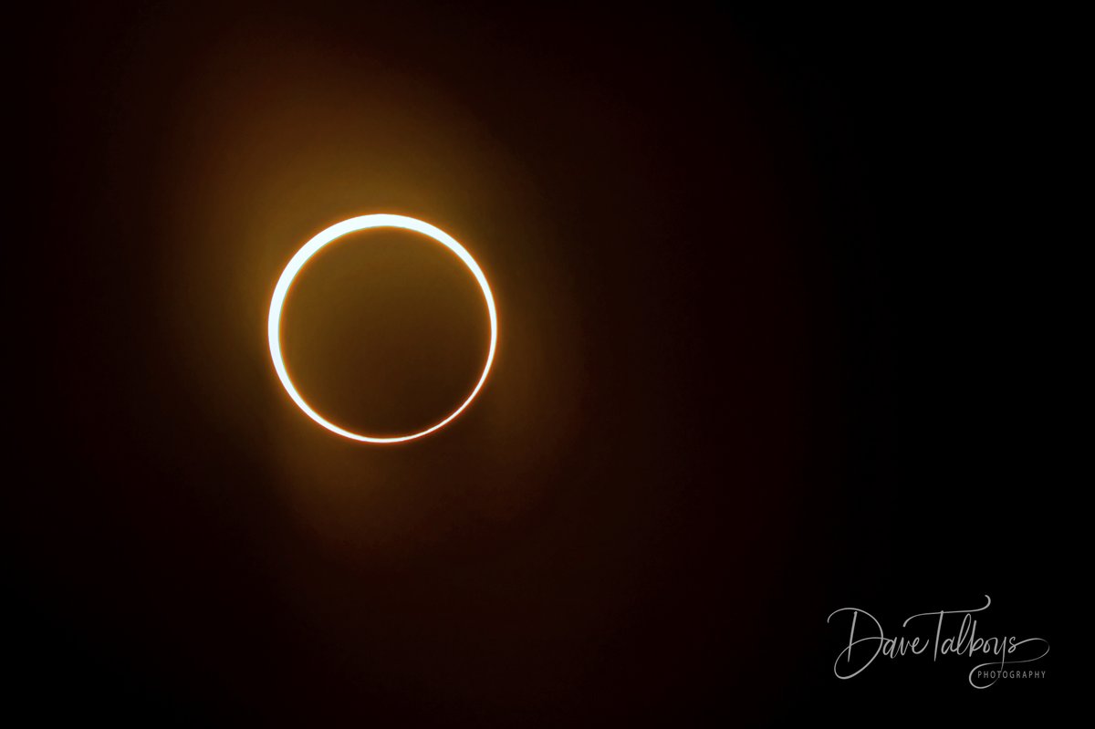 Schlitz's tweet photo. This was San Antonio's view of the annular eclipse at the maximum coverage at 11:54 am CST - the "Ring of Fire." Quite a sight to see.

#AnnularEclipse #annularsolareclipse2023 #SanAntonioTX #AnnularSolarEclipse https://t.co/bQSy5v2cPt