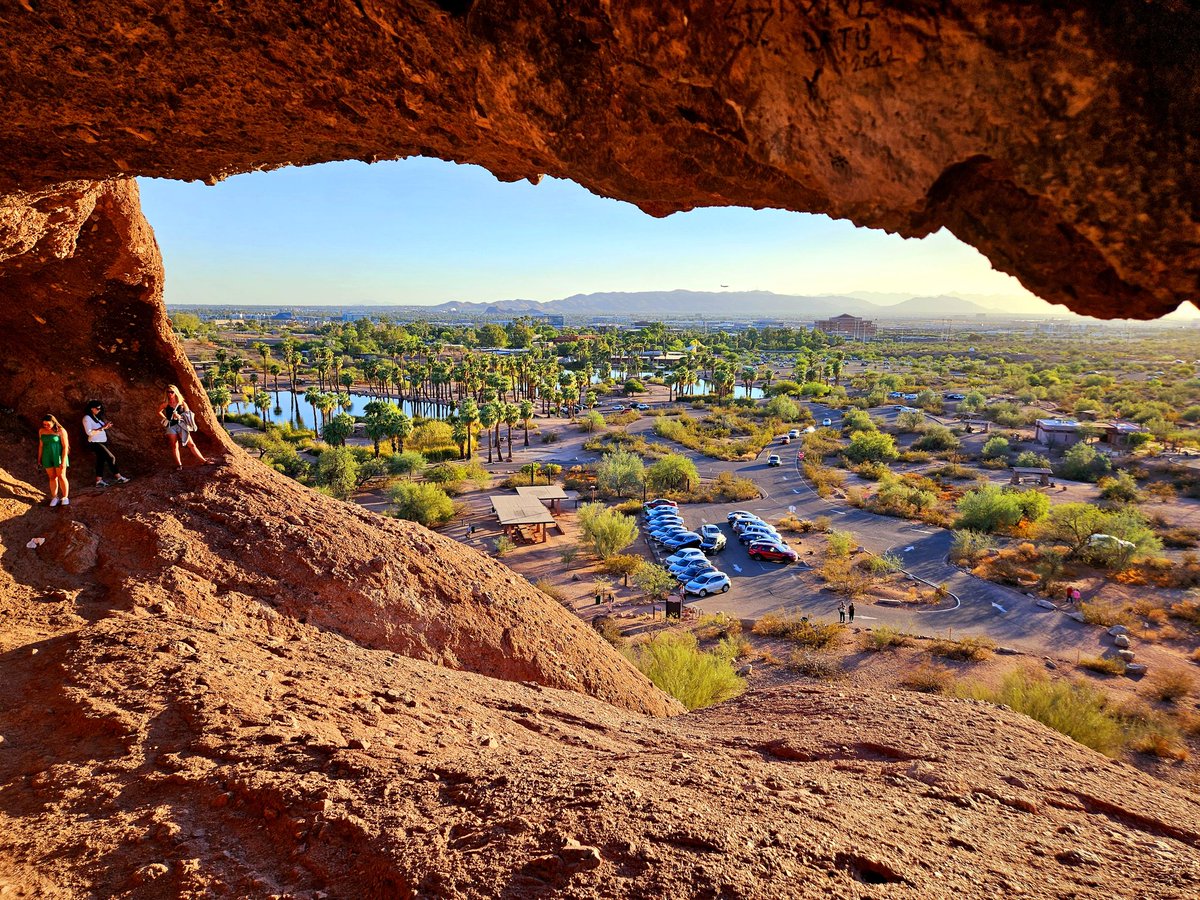 BDLeibowicz's tweet image. I had to do a little sightseeing before @INFORMS2023 kicks off. Here is the view from Hole in the Rock at Papago Park 🏜 #Phoenix #INFORMS2023