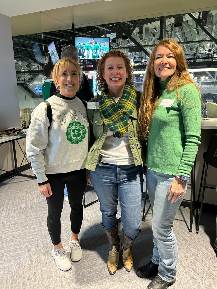 NativeLanguages's tweet photo. Tough loss for the Bison on the road. Thank you for the invitation, Terri Zimmerman and @CFI_Renee Shelton, for the terrific seats! Appreciative of the fun time and the gracious hospitality in UND President Armacost’s box. https://t.co/K1f3xMpDJi