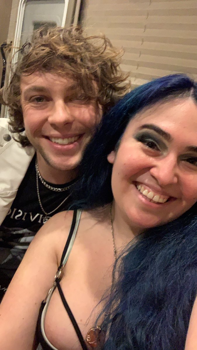 Carol the PTA mom tweet media