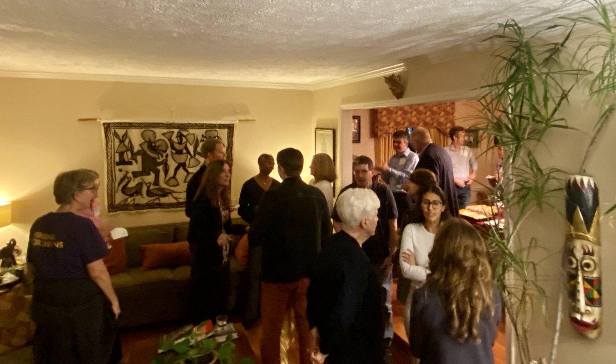 julibriskman's tweet photo. TYTY first female, first Jewish VA HOD Speaker @EFillerCorn for headlining a Briskman for Supervisor reception last night in Countryside. Gracious hosts Cheryl & Dwight were amazing!
#ourvalues #ourprogress
#keeploudounblue
#keepalgonkianblue
W/ @AtoosaReaser https://t.co/90oB7CYJwK