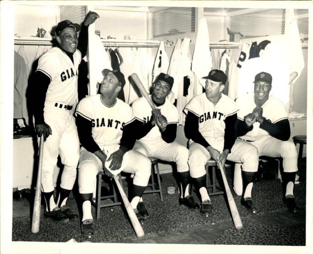 “Old Days”SF Giants Sluggers,Willie Mays,
Orlando Cepeda,Felipe Alou,Ed Bailey and Willie McCovey before a 1962 game at Candlestick Park.#SFGiants  #SanFrancisco #1960s #MLB