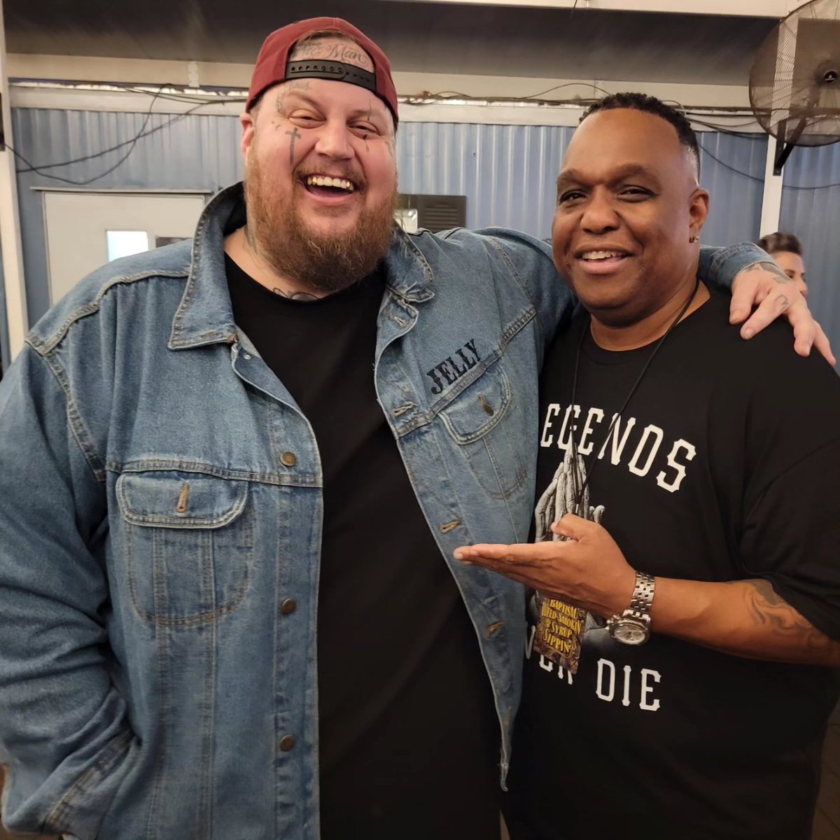 There once was a cat named #JellyRoll and he had a bunch of his friends over for the tour close out. Great show pimpin! @JellyRoll615 @WiLD941