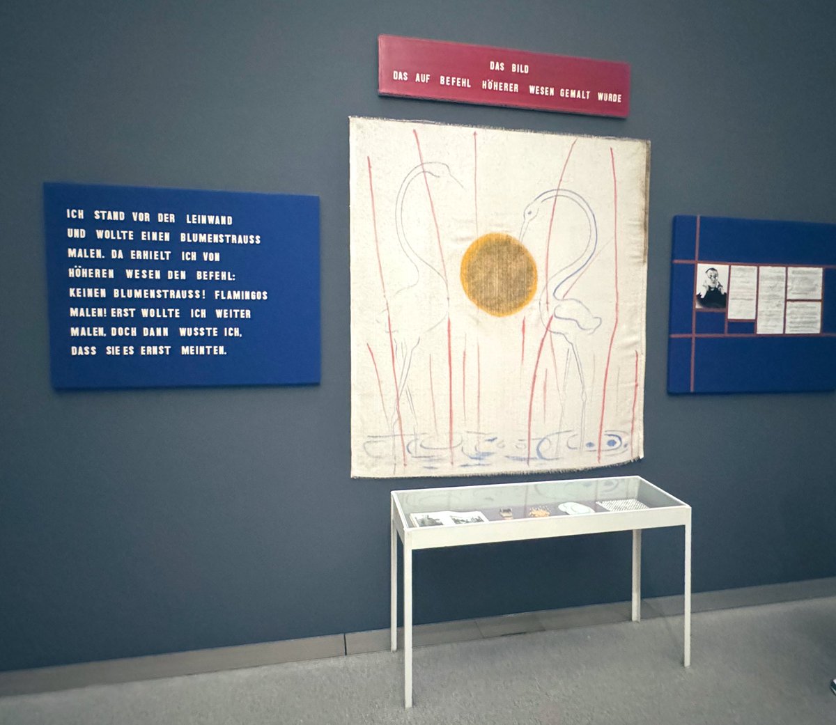 INDIARA's tweet photo. Sehr nützliche Infos für ausstellende bildende Künstler:innen: 
a) Standards für Vergütungen https://t.co/R8VNFOvgx3
b) Musterausstellungsvertrag  https://t.co/pCeIxa8VXd {Copyright Bild: Sigmar Polke, „Befehl höherer Wesen“, Neue Pinakothek München} https://t.co/1kmInSURSV