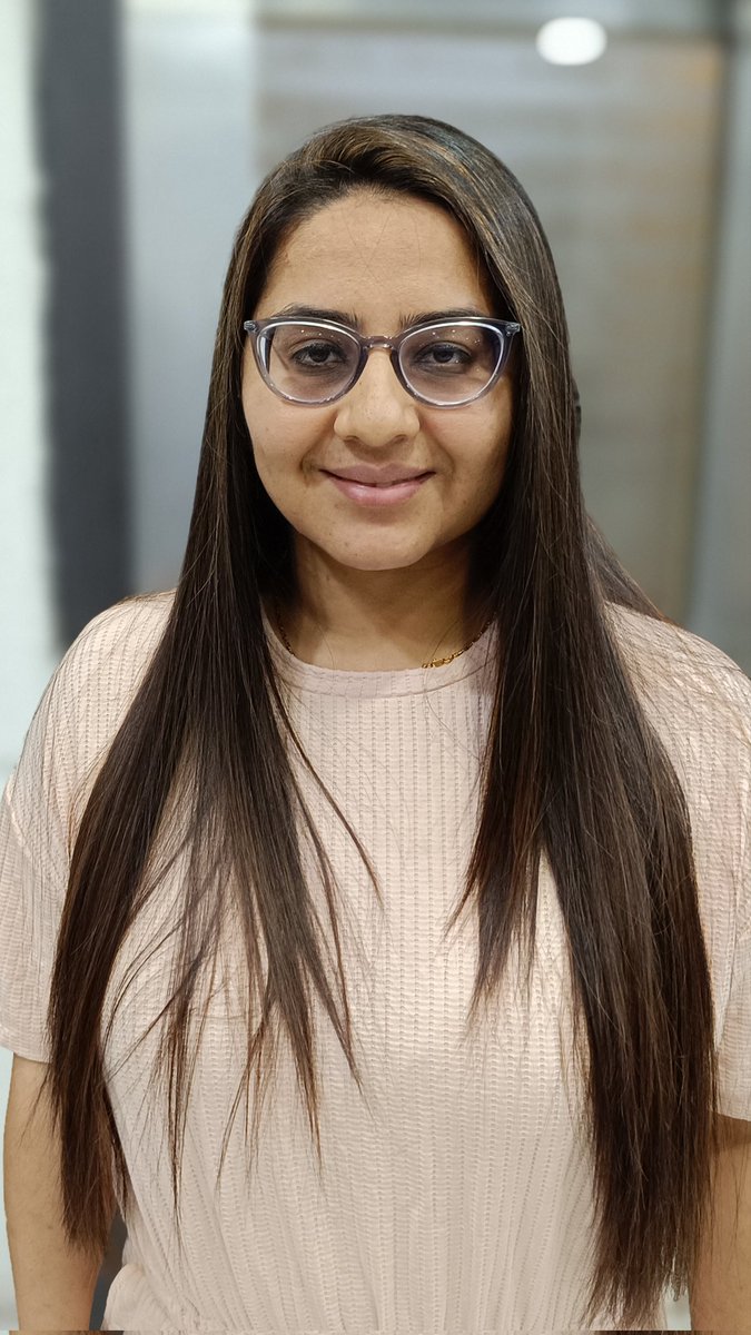 CornerPriscilla's tweet image. Highlights that blend into ones colour and looks natural and subtle is how Our client Urmi Bhambani wanted her shading to be! @junetomkynshair senior stylist did just that!
#hairbypriscillacorner #hairbrained #behindthechair