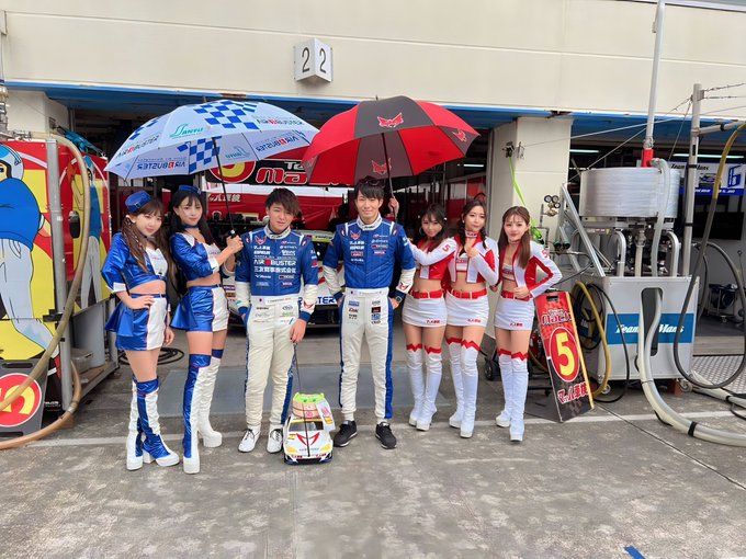 Twitterのコスプレ画像3