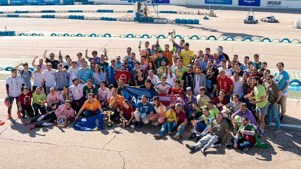 MotorDeGP2's tweet photo. Tal día como hoy a las 7 de la mañana ponía rumbo a Los Santos dirección #GPTwitter (ahora @GPPiston )
Me lo pasé en grande. ❤️
El resto es historia.
Una pena hoy no poder estar con ellos para celebrar el aniversario, pero lo llevo en la patata. https://t.co/230w2DNWct