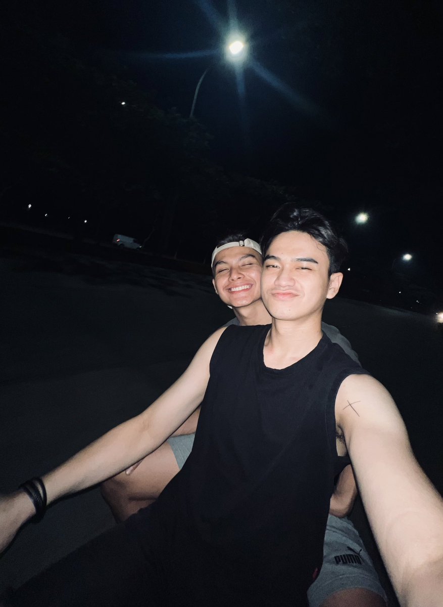 imkinguwu's tweet photo. Nait raid ceritanya 🛵 https://t.co/1VkEMYz68x