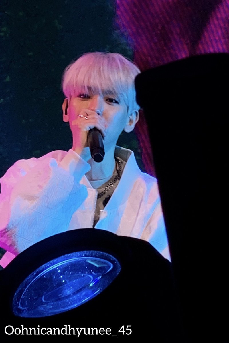 cloudwithB's tweet photo. 백현시 https://t.co/UV3hzb48dh
