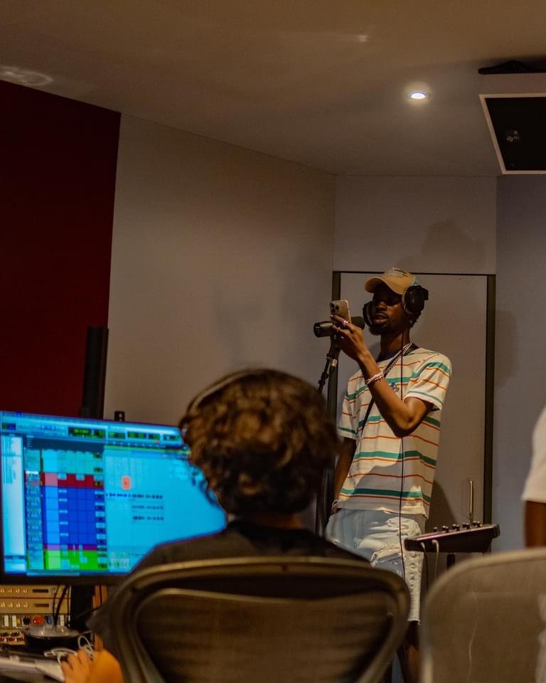 BIacksherif_'s tweet photo. Suggest a release date for the next black sherif song , lets hear from the fans.❤️ https://t.co/APjFIedAJx