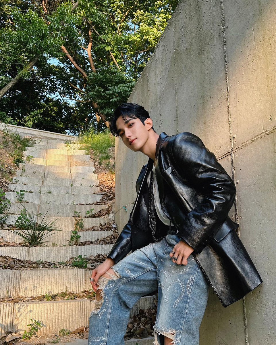 wonubliss's tweet photo. dk_is_dokyeom 🖤☀️✨ #도겸 https://t.co/d5SIuH7w6x