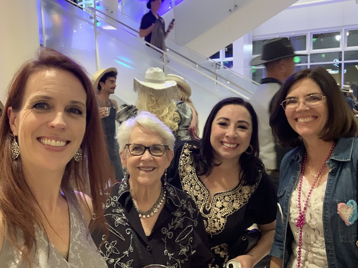 jenforutah's tweet photo. Celebrating the love the joy the fun the peace…. When we all gather to treasure one another as the perfect, imperfect, complex, amazing people we get to be! Thank you @EqualityUtah for another amazing Allies Gala! https://t.co/b4h4MhoeyN