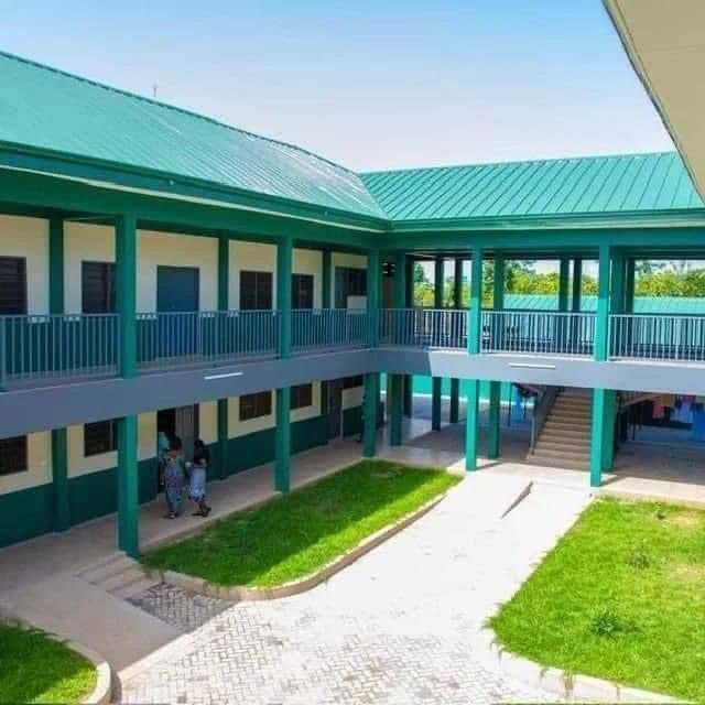bra_louis's tweet photo. Educational Infrastructure

Bosomtwe Girls STEM  SHS  Completed
#GovtInfrastructure https://t.co/fYb0iXKGPt