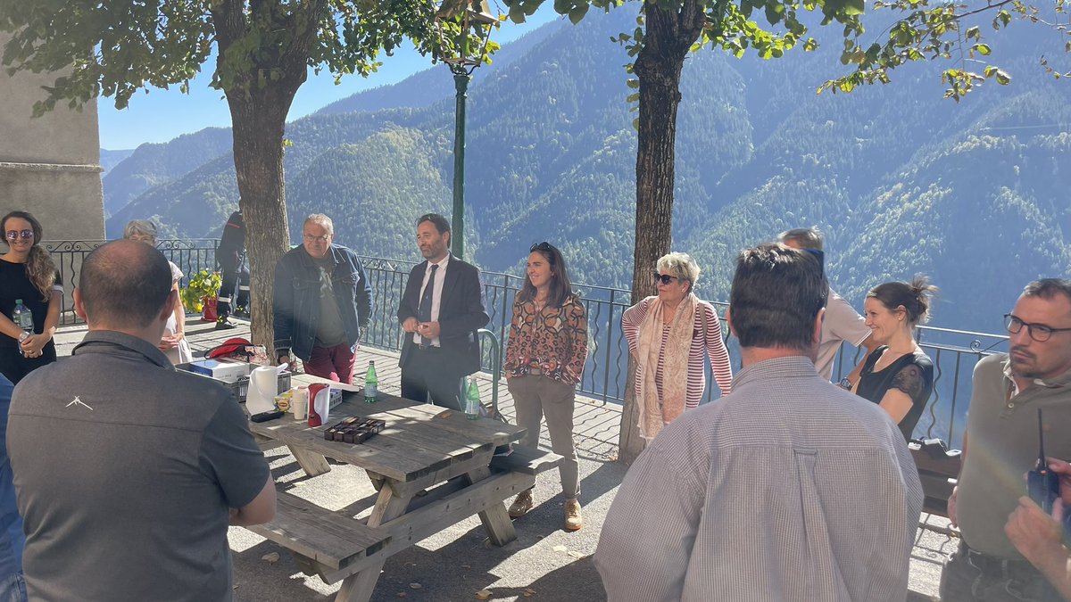 Poursuite de nos exercices d’expérimentation de dispositifs innovants en matière de communication de crise
Allier prévention des #risquesmajeurs et #innovation numérique,c’est un travail conjoint que nous menons pour la <a href="/MetropoleNCA/">Métropole Nice Côte d'Azur</a> avec ma collègue la sénatrice <a href="/demas_patricia/">Patricia Demas</a>