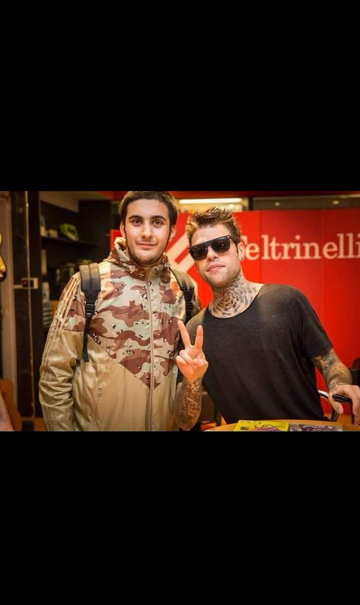 danilomiccoli's tweet photo. Buon Compleanno Fede 🎂 @Fedez https://t.co/FiETsblWdb
