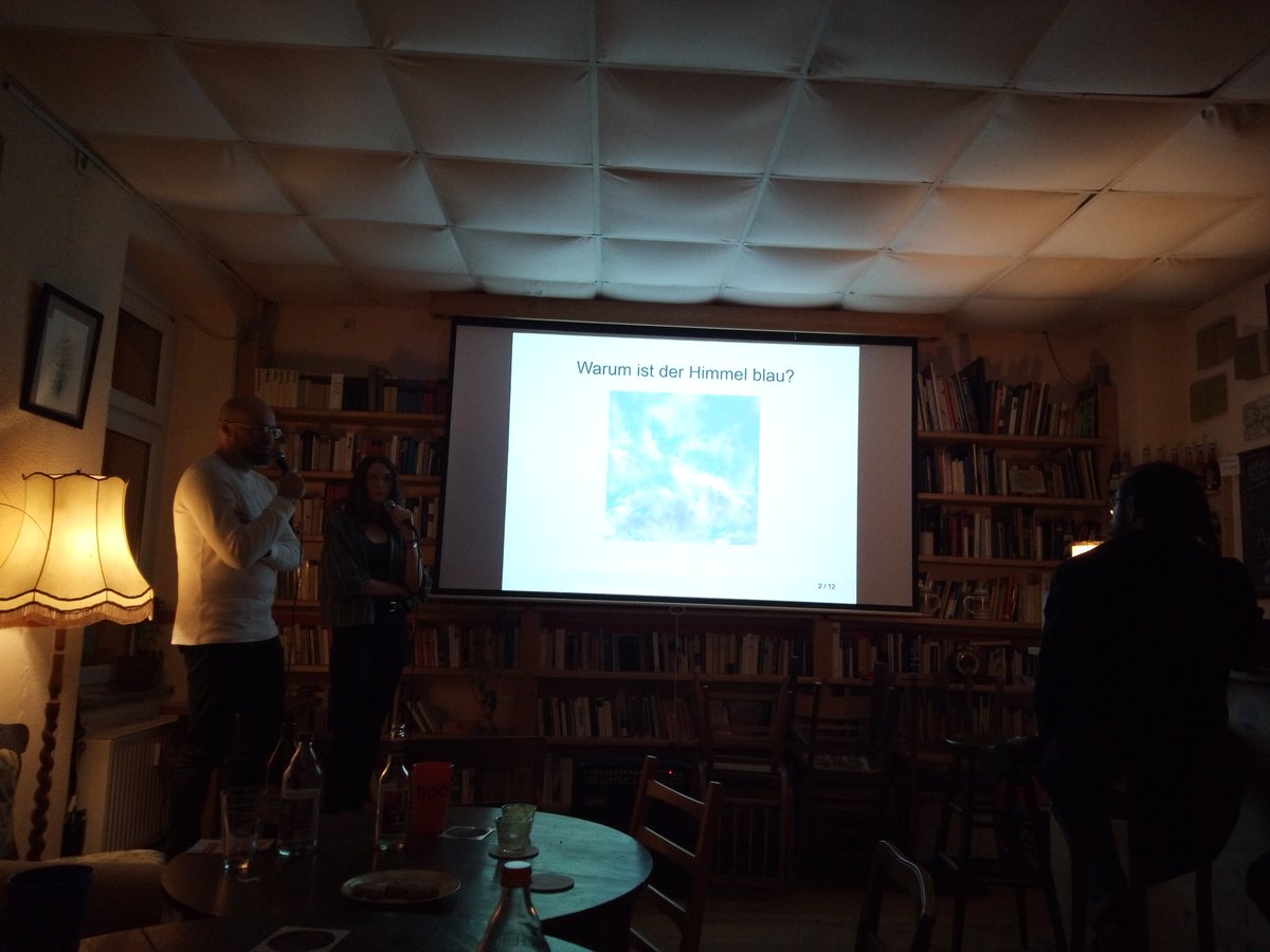 KaffeeSatz_C's tweet photo. Einen lieben Dank an die vielen tollen Menschen, die unser zweites #pptkaraoke besucht und bereichert haben 😘
Mehr tolle Events auf https://t.co/SIDi8s7CP8
#PPTKO #learning #infotainment #powerpointpresentation #improvement #kaffeesatz #chemnitz #chemnitz2025 https://t.co/HdeHtOM7wH