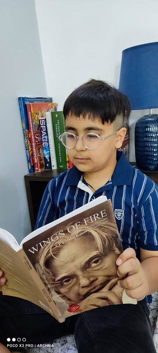 Coming into contact with a good book and possessing it, is indeed an everlasting enrichment.

#thereadersfam
#trf #vivankibaat
#storyverse #amritsarbloggers
#amritsarreads #punjabreads
#indiareads #apjabdulkalam #apjabdulkalamquotes #apjabdulkalamsir❤️