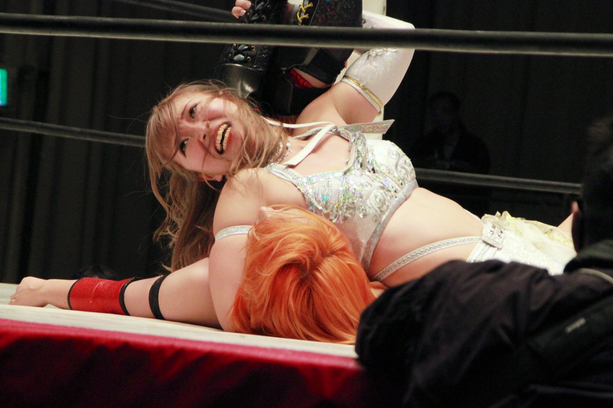 marikina31's tweet photo. #ACTwrestling
2023/10/15 後楽園ホール公演
後藤智香 選手 collection ④
(@g0chika )#Gochika
途中、何度も何度も
今までなら心が折れそうな展開がありましたね。
でも、今日は違ってた😊
来てますよ、”風” https://t.co/MweicbMwPa