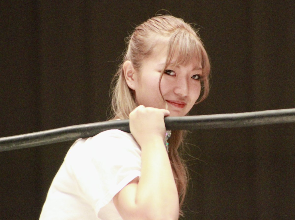 marikina31's tweet photo. #ACTwrestling
2023/10/15 後楽園ホール公演
後藤智香 選手 collection ②
(@g0chika )#gochika
ごちかのセコンド物語
頑張ってお仕事しております👍 https://t.co/7j3CaMxtmE