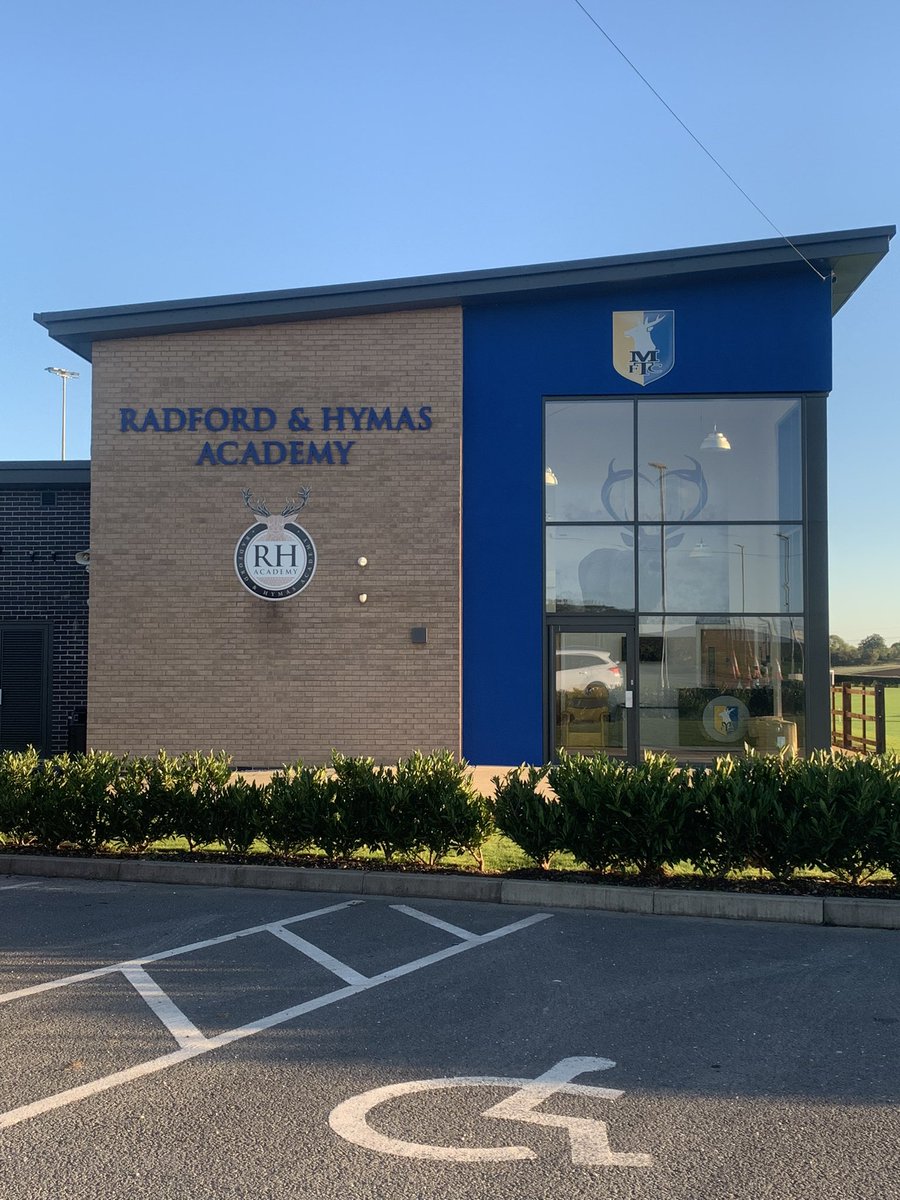 philchambo22's tweet photo. @thegeneral_8 Guess where I am today, 🤦🏼‍♂️🙈 https://t.co/9RCk1jLH3e