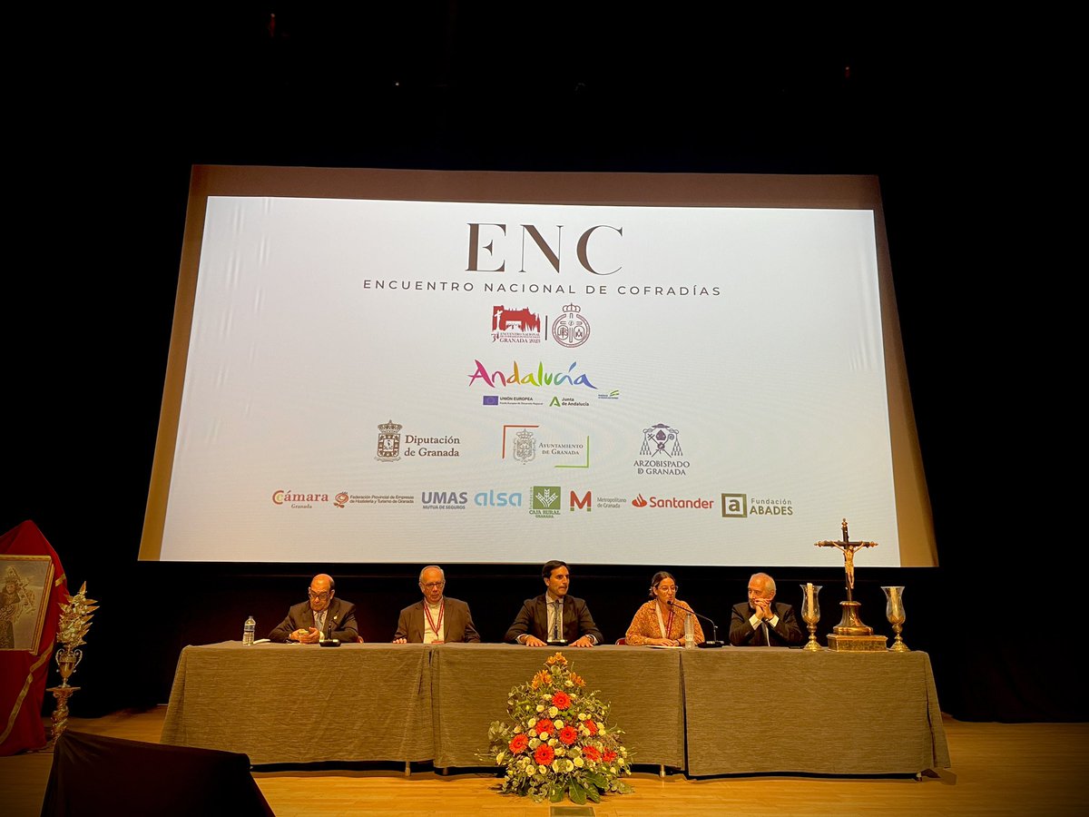 Encuentro Cofradías Granada tweet media