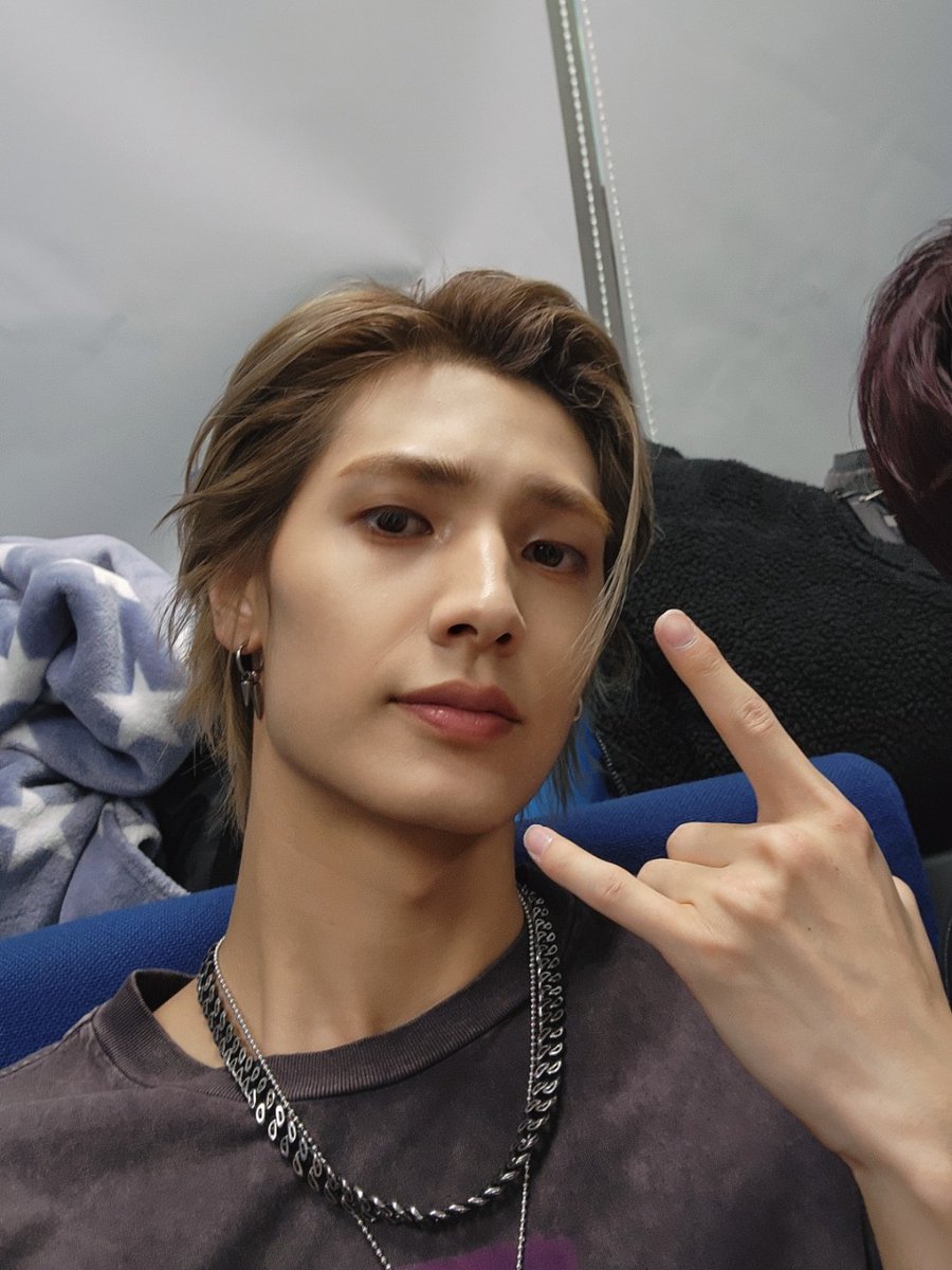 XH_official's tweet photo. 뷁더뷁 1주차 안전하게 마쳐 매우 기쁨!

#XdinaryHeroes #엑스디너리히어로즈 #주여니짱스타그램 #빌런즈 https://t.co/HmPIgqH5v5
